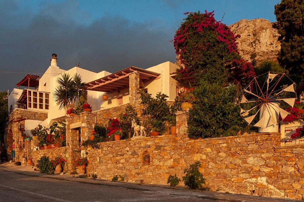 Pagali Hotel Ormos Aigialis Экстерьер фото