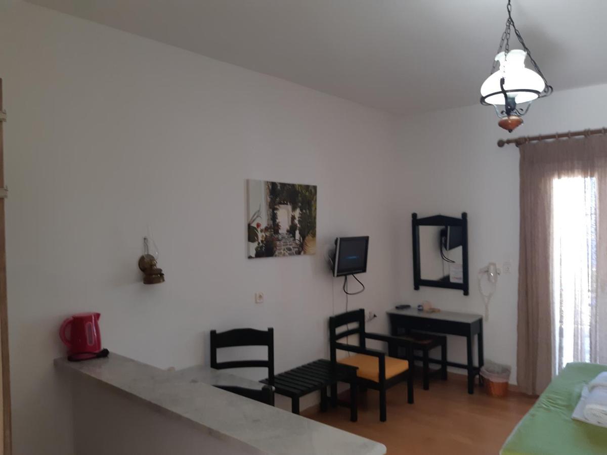 Pagali Hotel Ormos Aigialis Экстерьер фото