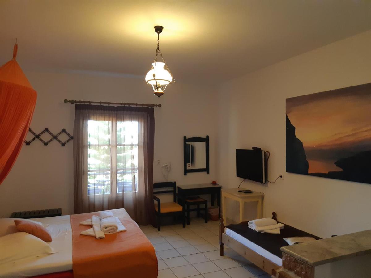 Pagali Hotel Ormos Aigialis Экстерьер фото